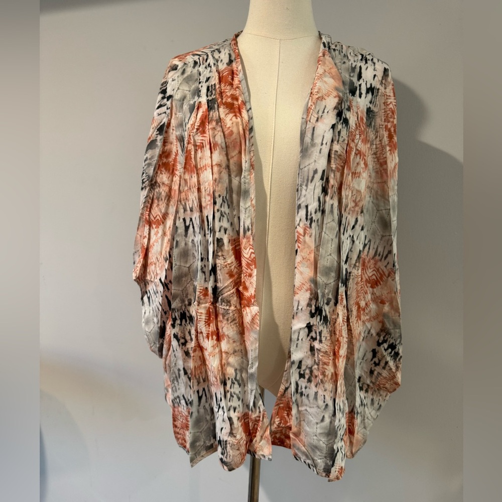 NWT Evereve Tolani Multicolor Kimono Top One Size Fits all dolman sleeve
